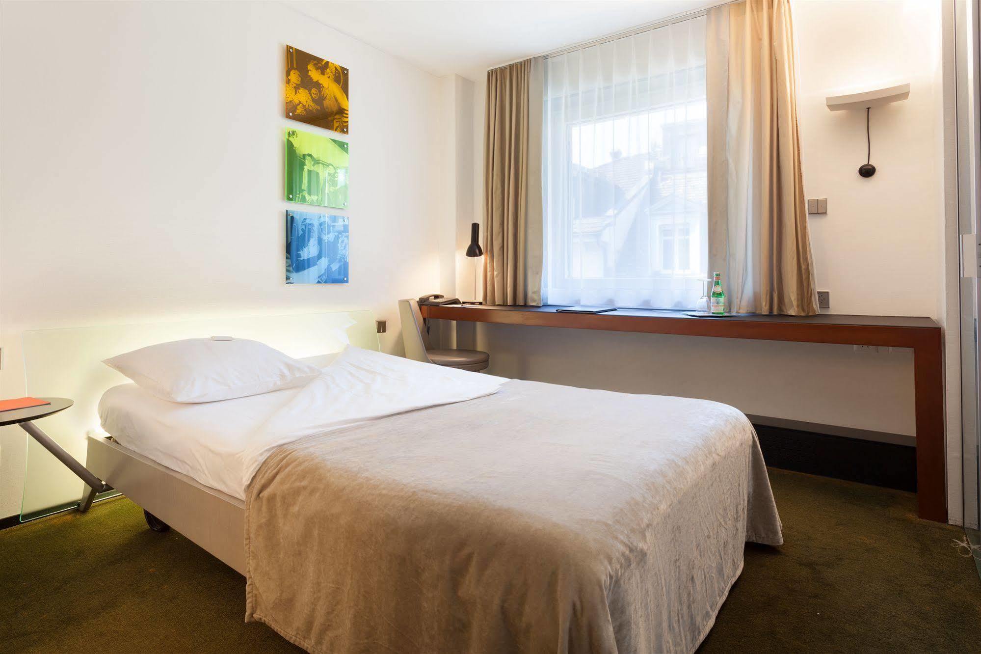 Swiss Chocolate By Fassbind Hotell Zürich